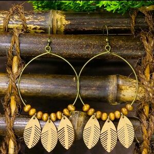 🍂Round Wood Leaf Drop Earrings
